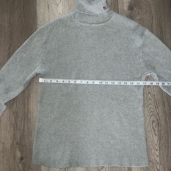 Polo by Ralph Lauren Light Gray Ribbed Turtleneck Sweater with RL Flag Logo - Picture 7 of 9